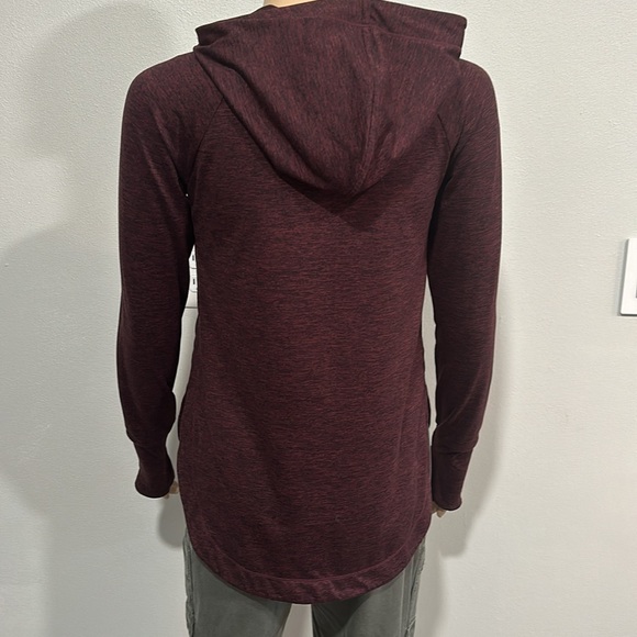 Athleta Top with thumb cutouts and hood - Picture 3 of 9